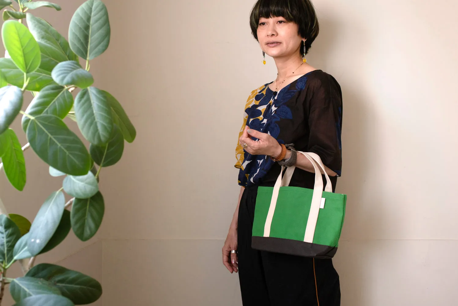 amirisu Original Canvas Tote