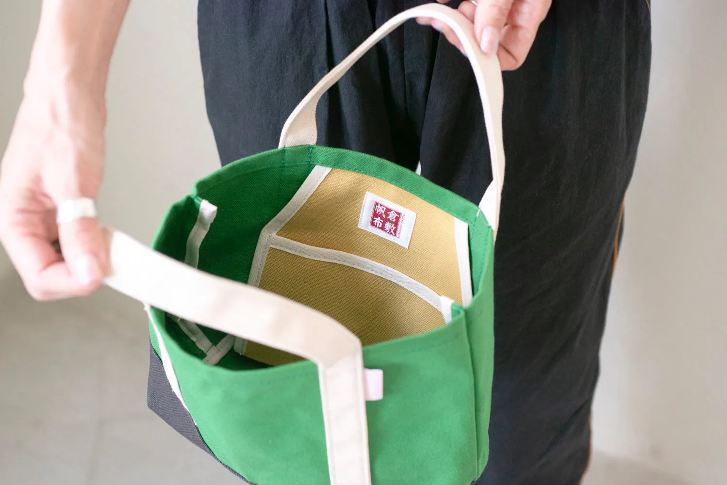 amirisu Original Canvas Tote