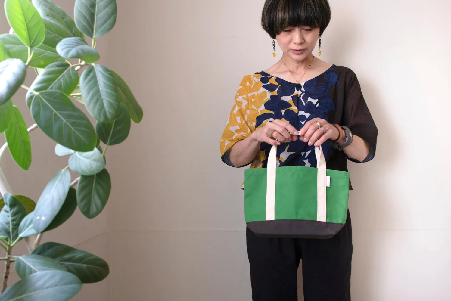 amirisu Original Canvas Tote