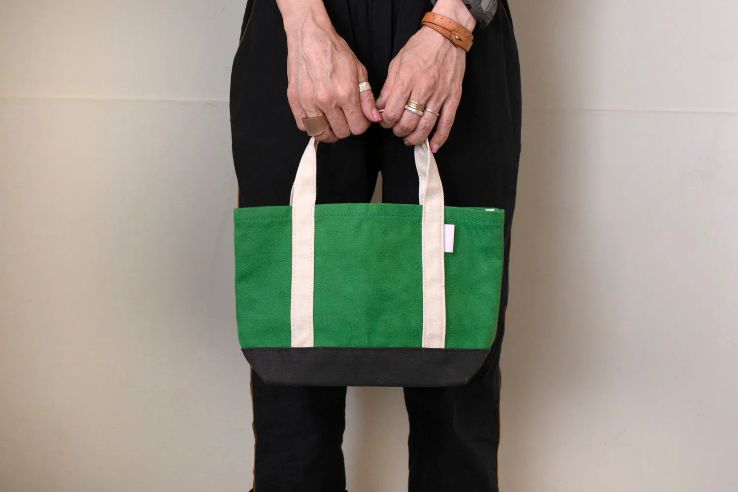 amirisu Original Canvas Tote
