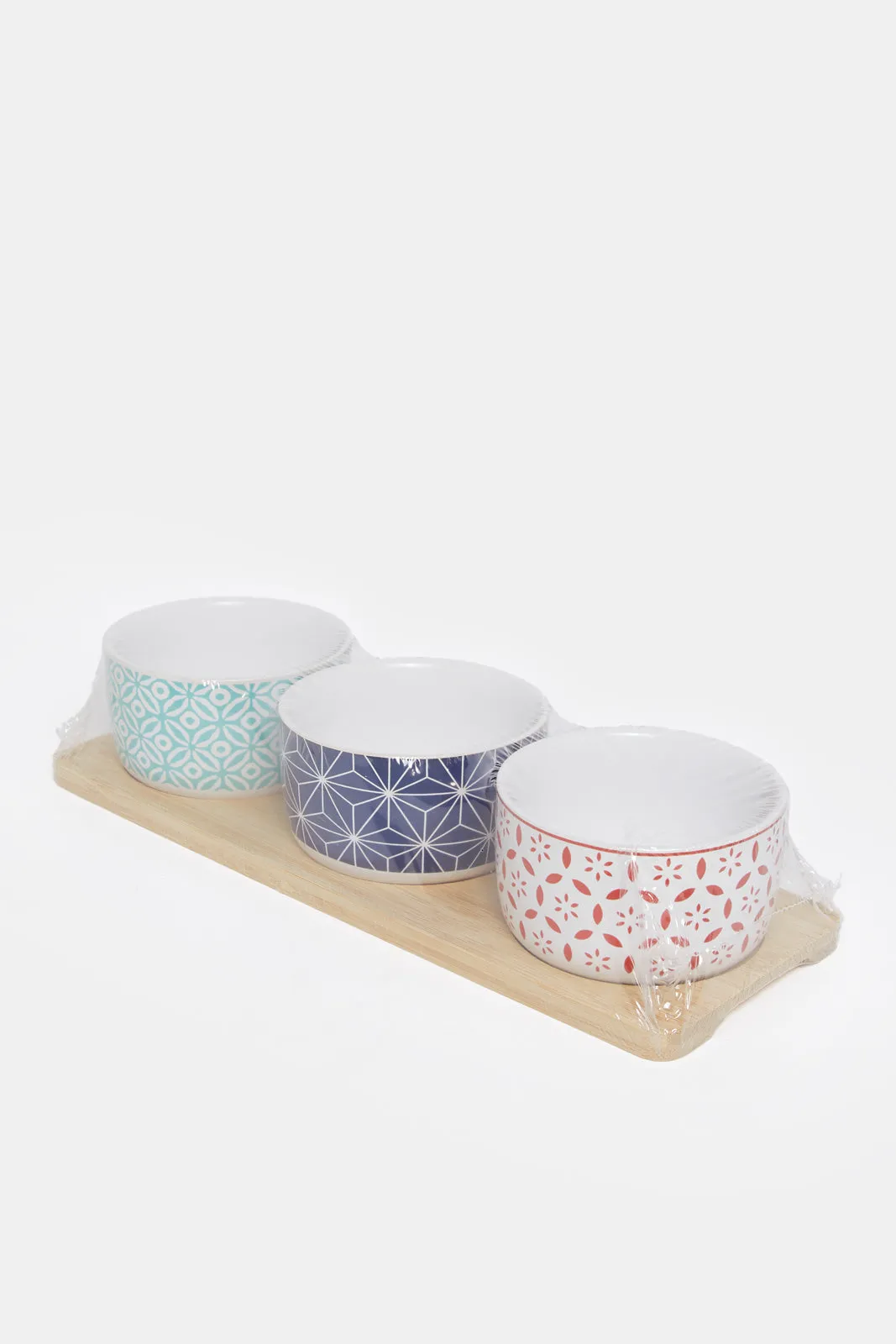 Assorted Round Serving Bowl With Bamboo Tray (4 Piece)