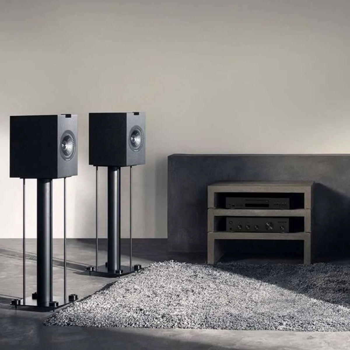 KEF OPEN BOX Q150 Bookshelf Speakers - Walnut - Pair - Excellent Condition